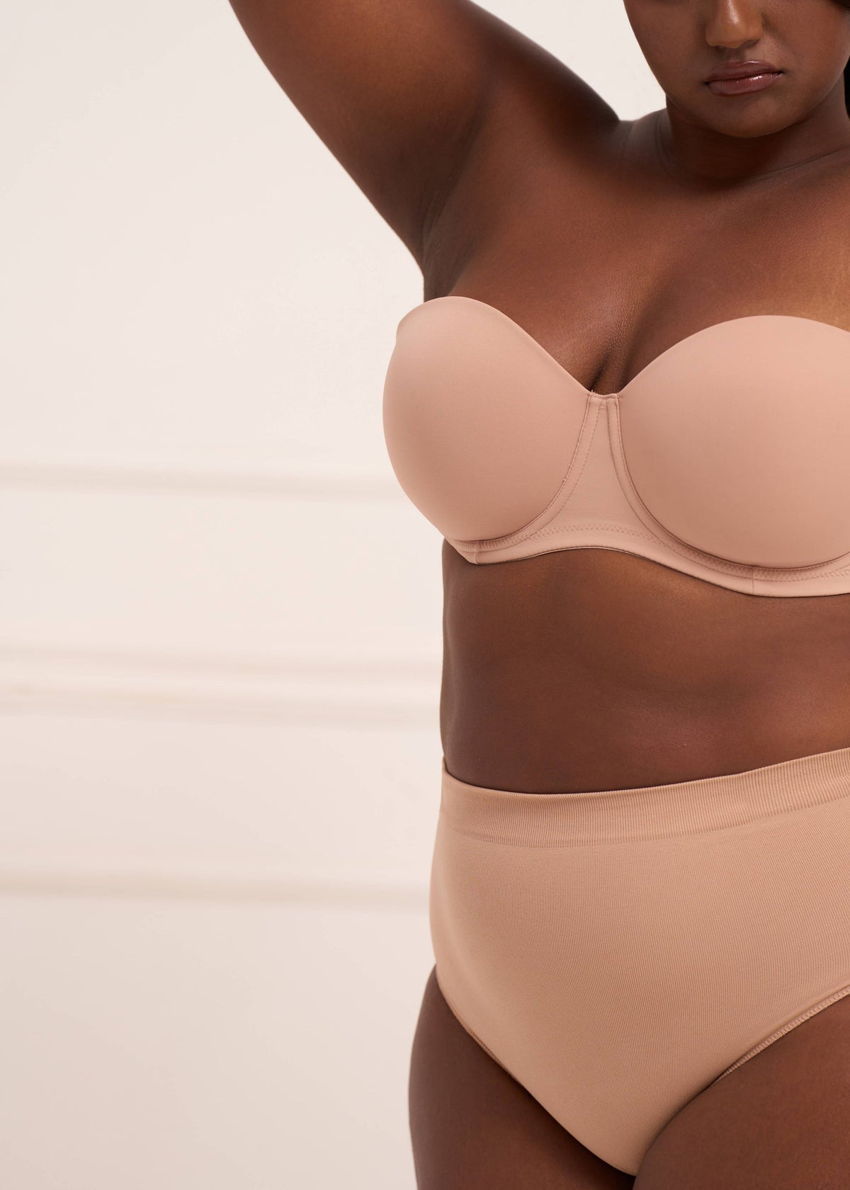 All Day Hold Strapless Bra